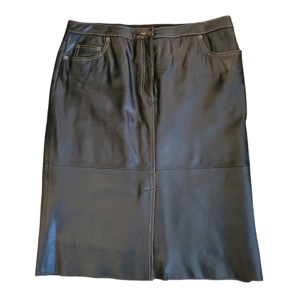 BCBG MaxAzria  NWOT Black Leather Skirt with Rich Topstitch Accent.